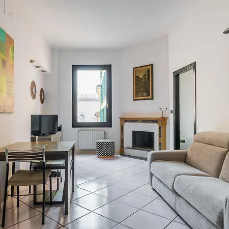 Apartament Torre Dell'orologio By Wonderful Italy Bolonia