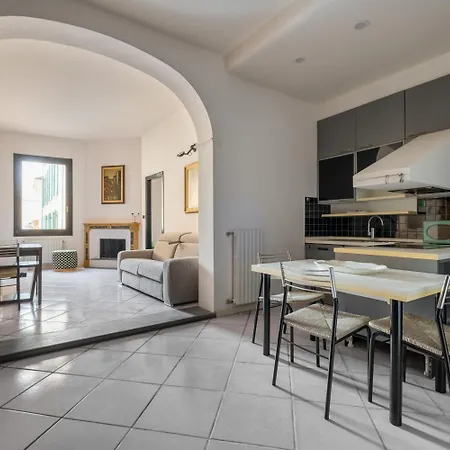 Torre Dell'orologio By Wonderful Italy Apartamento